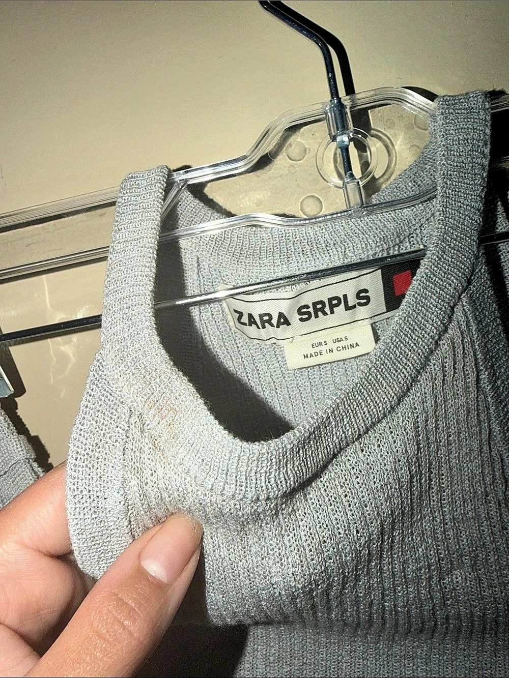Zara Knit cold shoulder Size Medium - Picture 3 of 4